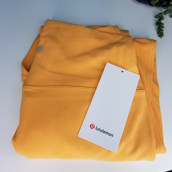 Lululemon Align High Rise Crop 23" in Mango Dream - Picture 5 of 10